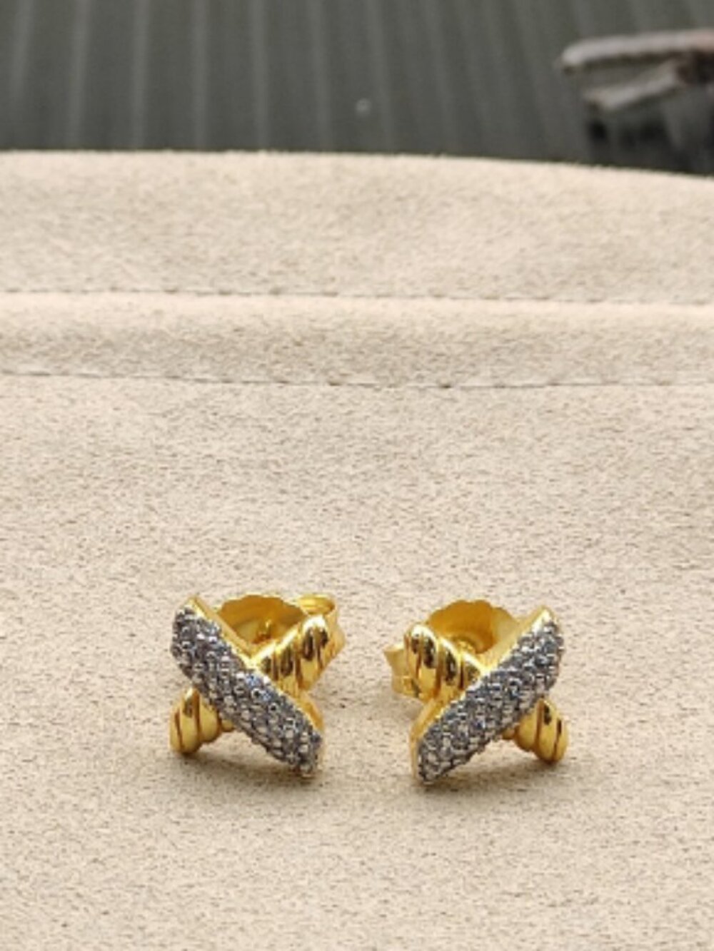 ✨ David Yaman Earrings - Picture 4 of 5